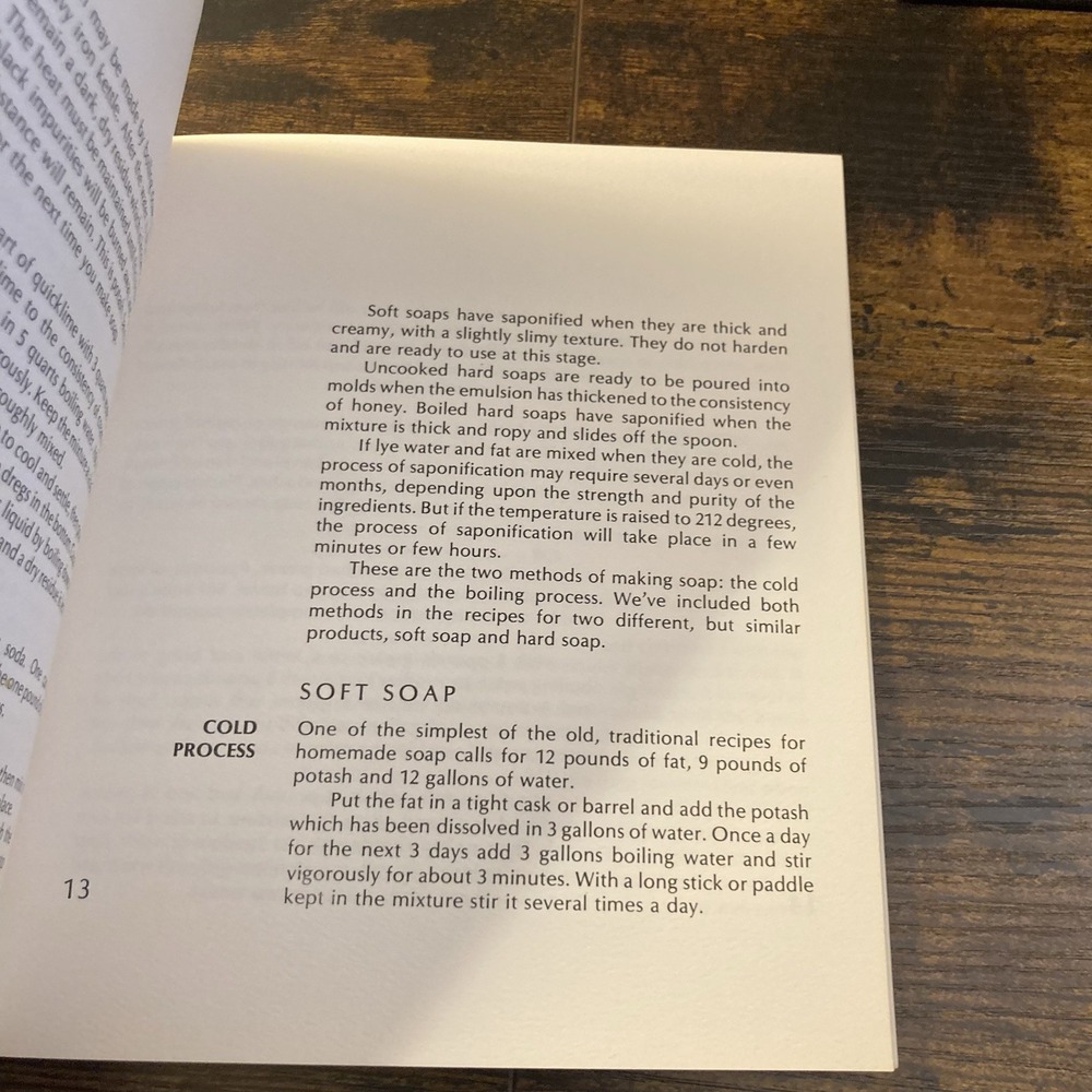 Making Soaps and Candles Phyllis Hobson DIY Soapmaking Candle Craft Book Guide - Picture 4 of 5